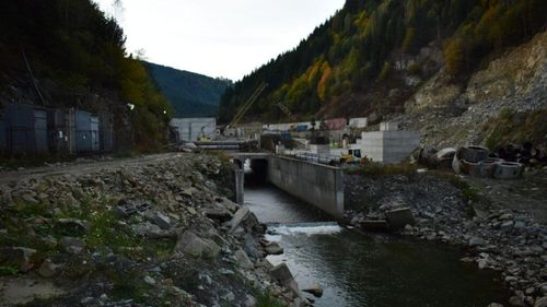 Autorizaţia de construire pentru proiectul Hidroelectrica de pe râul Bâsca Mare din munţii Buzăului a fost anulată definitiv în justiţie