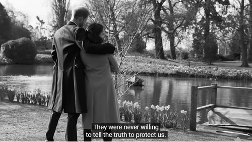 VIDEO „Harry & Meghan” a devenit cel mai vizionat documentar pe Netflix în săptămâna premierei/ ”Wednesday”, cel mai vizionat serial în limba engleză