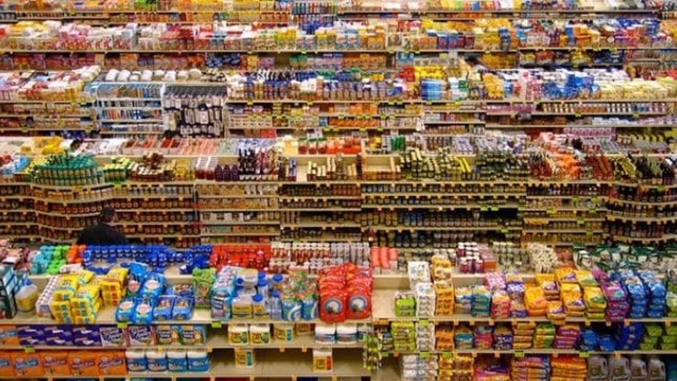 Uniunea Europeană: Alimentele sunt în Europa de Est la fel de bune ca în Vest/ UE admite însă că o treime din produse, în ciuda unui ambalaj identic sau asemănător, au o componență diferită a ingredientelor