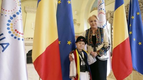 „Aceasta este drama României. Că la o sută de ani de la Ionel Brătianu și de la Iuliu Maniu îi avem pe Liviu Dragnea și pe Viorica Dăncilă”. Interviu cu Ioan Stanomir despre momentul 1918 – partea a II-a