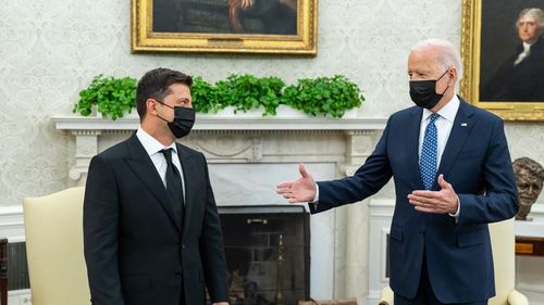 Casa Albă: Biden a vorbit cu Zelenski despre ajutorul pentru Ucraina și atacurile Rusiei la ținte civile, inclusiv un memorial al Holocaustului