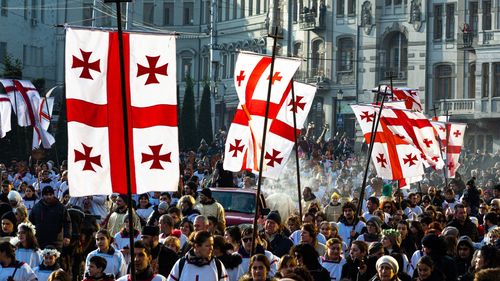 Mai mulți deputați ai partidului de guvernământ Visul Georgian, apropiat de Kremlin, au cerut Curţii Constituţionale interzicerea a trei formaţiuni de opoziţie din Georgia