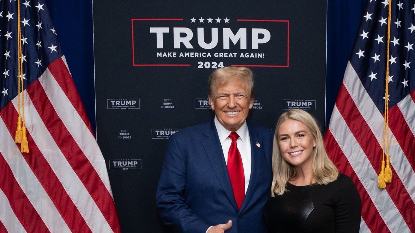 O tânără de 27 de ani, desemnată de Trump secretar de presă al Casei Albe / ”Am încrederea absolută că va excela şi va ajuta la transmiterea mesajului nostru”