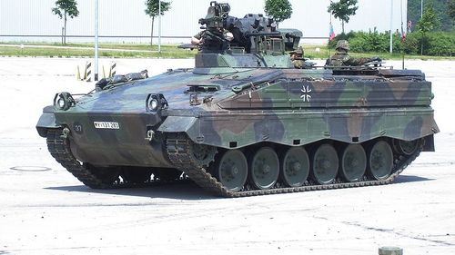 Un transport de vehicule germane de luptă pentru infanterie Marder este în drum spre Ucraina, anunță ministrul german al Apărării