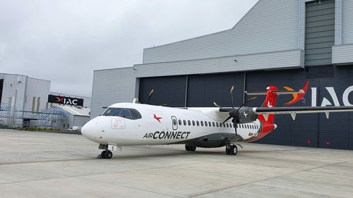 O primă aeronavă a companiei AirConnect a aterizat pe Aeroportul Bucureşti Băneasa / În spatele acestei companii românești se află un fost director în Blue Air și controversatul om de afaceri Dorin Ivașcu