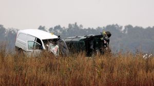Fostul ministru croat al apărării a fost inculpat pentru un accident rutier care l-a costat postul / A depăşit un camion fără să se asigure, un om și-a pierdut viața