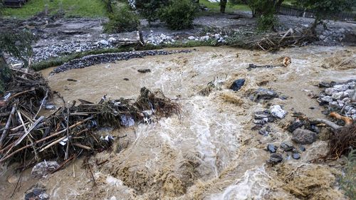 Primăria Arad va trimite 100.000 de notificări cetățenilor care nu şi-au asigurarat locuinţele împotriva dezastrelor/ Ce amenzi riscă cei care nu încheie asigurări obligatorii