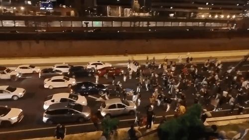 Mii de israelieni blochează autostrăzi, cer eliberarea ostaticilor deținuți de Hamas, demisia premierului Benjamin Netanyahu și noi alegeri parlamentare