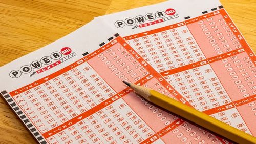 Jackpotul Powerball pentru extragerea de sâmbătă din SUA crește la 615 milioane de dolari / Este al zecelea cel mai mare premiu din istorie