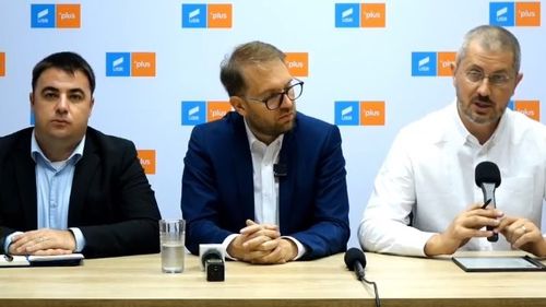 VIDEO Dan Barna, în conferință la Timișoara, o ieșire rară a fostului șef USR în ultima vreme: ”Klaus Iohannis nu e nicăieri, nu face nimic/ Dacă ne uităm la PSD, moțiunea împotriva ministrului Popescu are șanse să treacă”