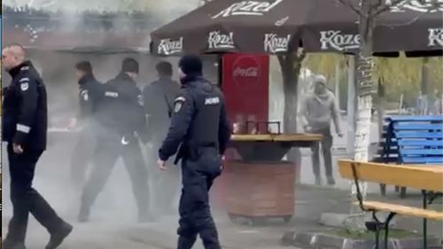 Incendiu la una dintre căsuțele de lemn la un Târg de Crăciun din Capitală / Jandarmii au intervenit în timp util