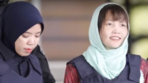 Femeie acuzată de uciderea fratelui lui Kim Jong-un, pusă în libertate în Malaezia