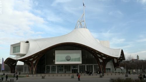Celebrul tablou “Originea lumii" de Courbet, stropit cu vopsea roșie la Centrul Pompidou-Metz