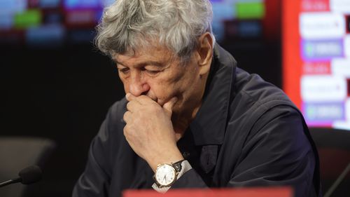 O aeronavă Boeing 737 MAX din dotarea TAROM primește numele „Mircea Lucescu”: „Un omagiu pe care familia noastră îl primeşte cu emoţie şi recunoştinţă”, spune Răzvan Lucescu