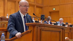 Percheziții DNA la Primăria Satu Mare într-un dosar de fraudare a fondurilor UE