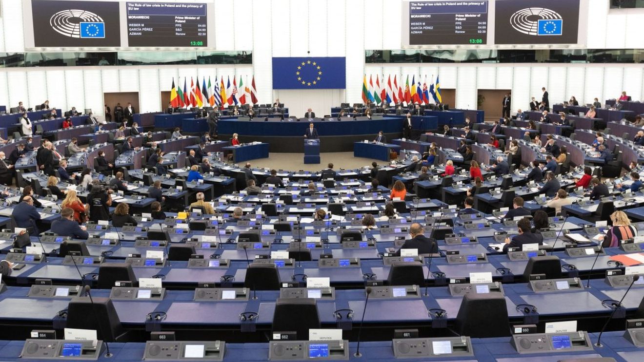 Verzii din Parlamentul European: Acum există speranța că putem construi cu adevărat o politică climatică în conformitate cu obiectivul de 1,5 grade. PPE și aripa de dreapta a Camerei au eșuat în a îndepărta Parlamentul de Acordul de la Paris