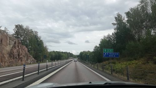 Asociația Pro Infrastructură, după valul de accidente rutiere grave din weekend: Există o soluţie simplă și ieftină de a separa sensurile și a evita astfel de carnagii / De ce nu este generalizată soluţia? Un posibil răspuns: scade viteza bizonilor (şi a celor cu girofar)