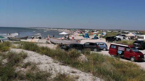 Delta Dunării: Amenzi de peste 21.000 de lei pentru turiștii care au aruncat gunoaie pe plajele Vadu, Corbu și Midia