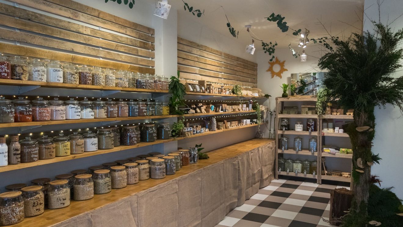Fenomenul „zero waste”. Au apărut și în România magazine care nu produc deșeuri, după modelul german. Lista celor șapte pionieri ai comerțului ecologic