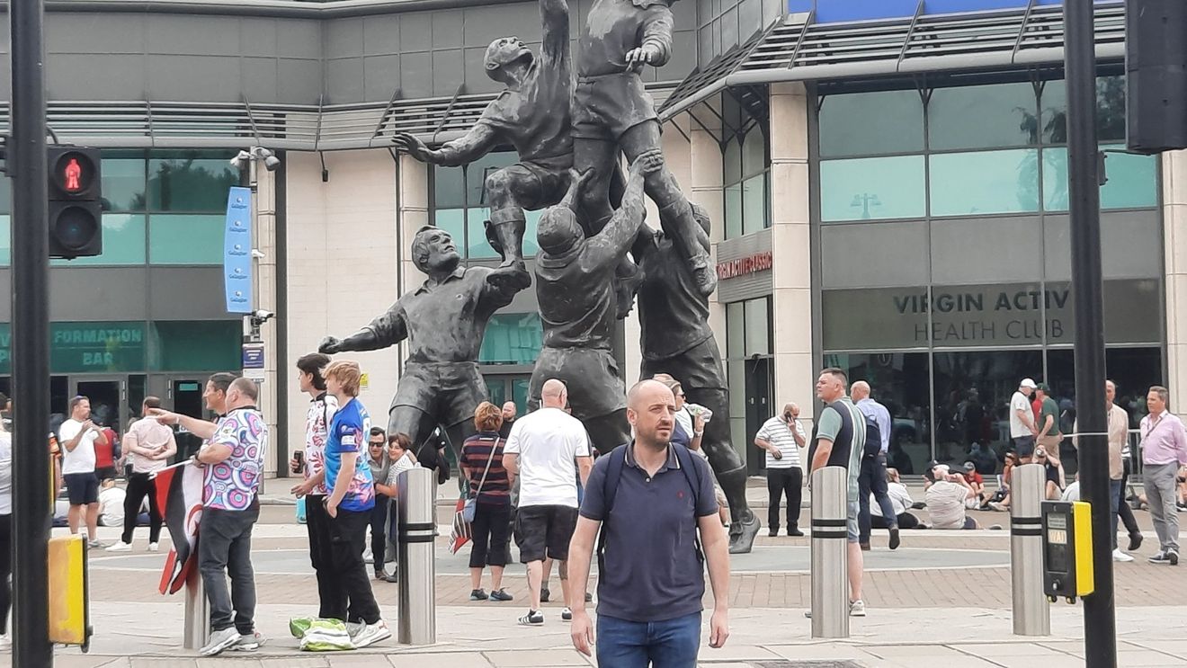Finala campionatului Angliei la rugby: o după amiază memorabilă pe Stadionul Twickenham din Londra, o experiență de neuitat - reportaj