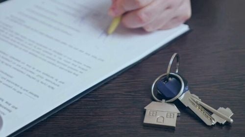 Motivul pentru care românii din Italia și Spania nu își mai cumpără case acolo. „Foarte mulți au făcut un pas înapoi”