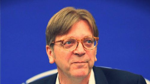 Guy Verhofstadt, aliatul european al lui Tăriceanu, critică violențele de la miting: ”Reprimarea protestelor din România este inacceptabilă”