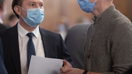 Surse: Liderii USR PLUS iau în calcul că demiterea lui Voiculescu ar putea fi urmată de revocarea altor miniștri reformiști