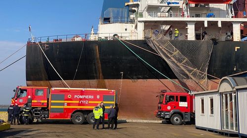 Trei răniţi după o explozie la Şantierul Naval Midia