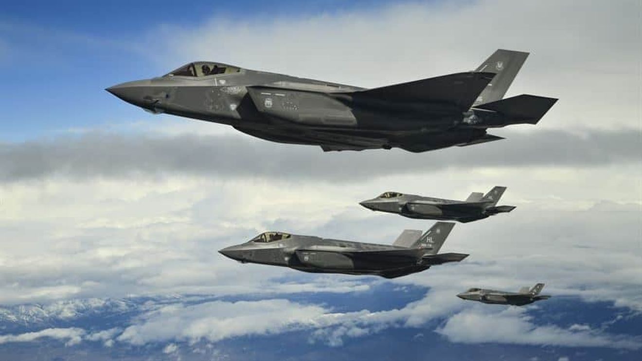 Avioane de luptă F-35 olandeze au interceptat trei avioane ruse deasupra Mării Baltice