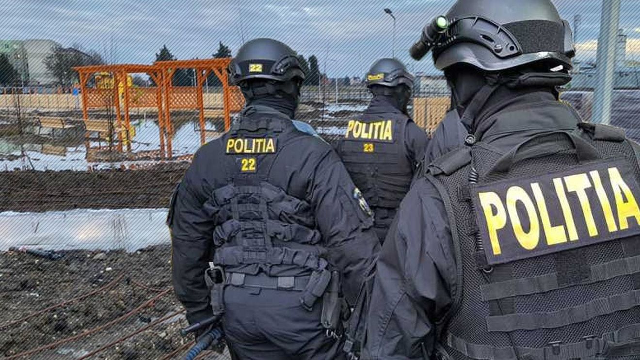Prahova: 13 percheziţii domiciliare, într-un dosar de contrabandă cu ţigări
