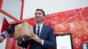 „Poşta Română se însănătoşeşte. De la 1 august am reuşit să mărim salariile angajaţilor”, afirmă directorul companiei