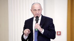 Mircea Geoană, reacție la scandalul Nordis: „Marcel Ciolacu a mințit cu nerușinare că nu are nici o legătură cu acest grup de țepari. Nu mai are căderea politică și juridică să fie președintele României”