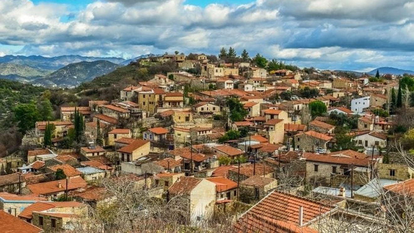 Ciprul anunţă un nou deces cauzat de insolaţie / Insula din estul Mediteranei continuă să se confrunte un val de căldură prelungit