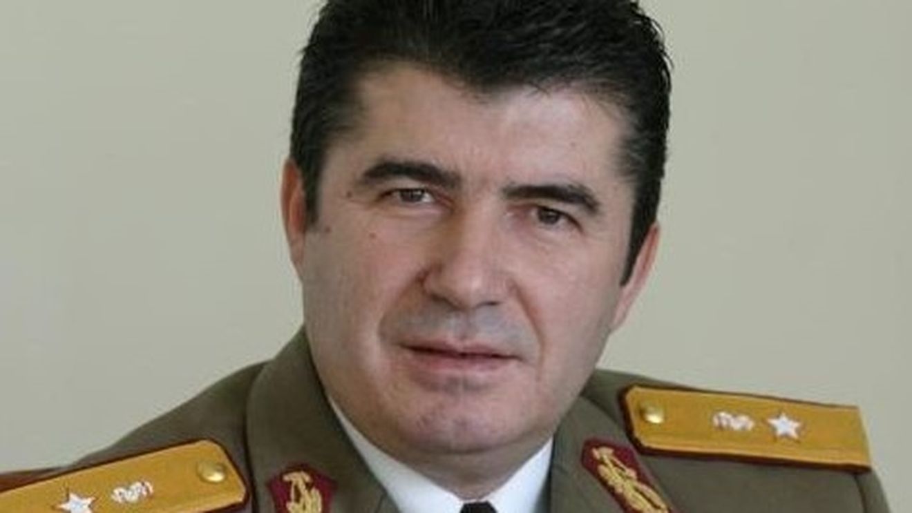 EXCLUSIV Victor Ponta își lansează azi candidatul la Primăria Capitalei: Fostul director al Spitalului Militar Central, Ioan Sîrbu, care a candidat în 2016 pe listele PNL la Parlament / Și generalul Sîrbu a fost acuzat de plagiat în urmă cu opt ani