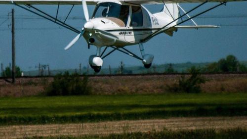 Bărbatul care pilota avionul de mici dimensiuni prăbușit la Iași este un cunoscut arhitect, consilier local AUR, Marian Jan Chiriţă / I-au fost amputate ambele picioare / Mesajul AUR: „Îi dorim multă putere, răbdare și o recuperare cât mai grabnică”