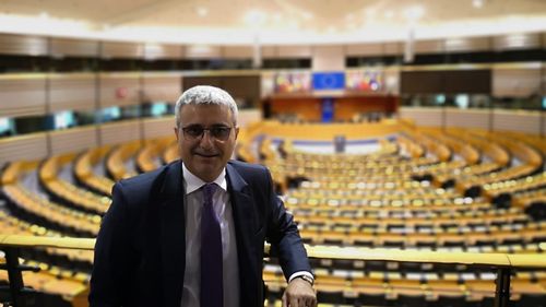 Robert Turcescu: N-am niciun confort să mă așez la masă cu USR. Ei se așază să negocieze, nu să guverneze