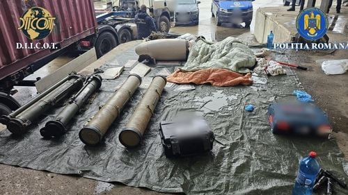 UPDATE FOTO VIDEO Cetățean moldovean reținut de DIICOT în legătură cu camionul cu arme oprit la Vama Albița / Alte două persoane, reţinute de către procurorii din Republica Moldova / Vehiculul ar fi traversat frontiera cu Ucraina