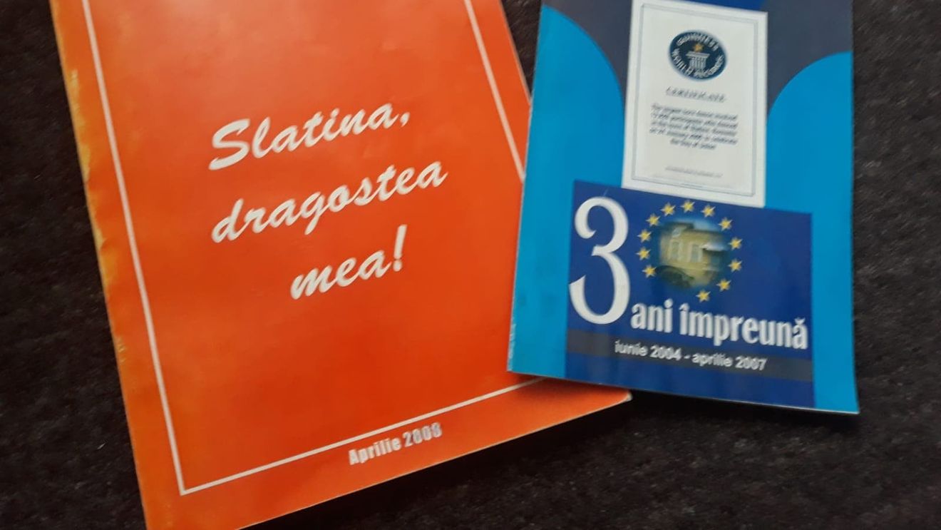Cartea în care Guvernul vrea să își prezinte realizările, inspirată din modelul patentat de Vâlcov la primăria Slatina
