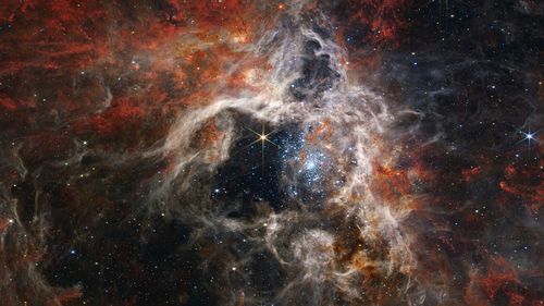 Noi detalii şi imagini impresionante ale nebuloasei Tarantula, dezvăluite de telescopul James Webb