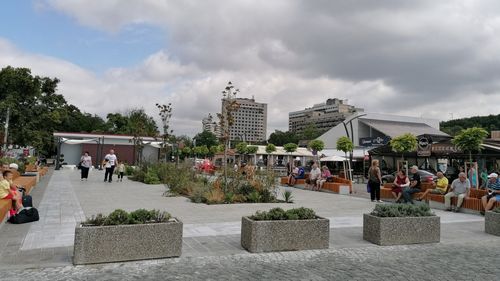 FOTOREPORTAJ La pas și în înot prin Băile Felix și 1 Mai: Cum arată stațiunile copilăriei de la granița de vest a țării, mix de aquapark-uri renovate, investiții în infrastructură, dar și ruine și decădere