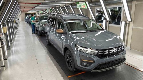 Vânzările de autoturisme Dacia în Europa au crescut cu 7,6% în noiembrie / Volkswagen, Renault și Mercedes - Benz au raportat și ele creșteri