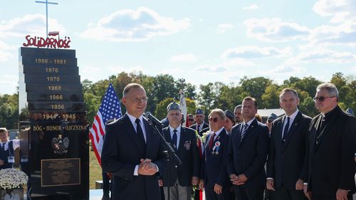 Președintele Poloniei îi îndeamnă pe americanii de origine poloneză să voteze în alegerile prezidențiale din SUA din luna noiembrie