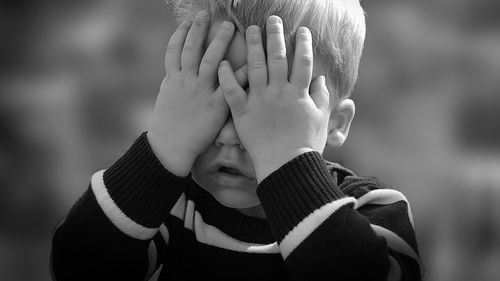 Un copil de 4 ani din Iași ”a evadat” de la grădiniță / A fost găsit la piață, nesupravegheat / Poliția a deschis anchetă