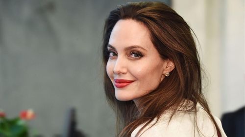 Angelina Jolie a vizitat linia frontului din Herson, Ucraina
