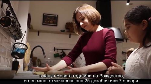 Crăciunul pe rit vechi. Maia Sandu: ”Să găsim timp să revenim în satele și orașele natale”