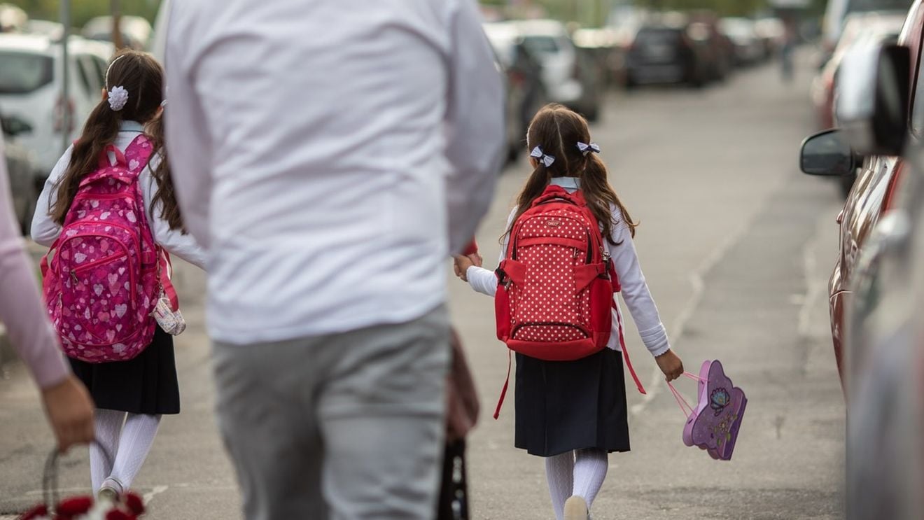 Primarul Iașului vrea ca elevii din școala primară să înceapă cursurile mai târziu, pentru fluidizarea traficului în oraș la orele de vârf