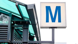 Miros înțepător sesizat în stațiile de metrou Constantin Brâncuși și Râul Doamnei, marți seara / Echipele ISU au făcut măsurători, fără a dispune măsuri în transportul public