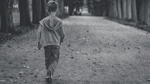 Costurile depășirii excluziunii sociale: 90 miliarde lei pentru 500.000 de copii/ Președintele Autorității pentru Protecția Copilului: „Avem această țintă pentru 2030”/ Ce transmit copii pentru îmbunătățirea protecției