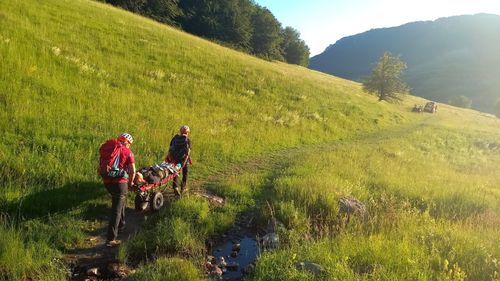 Salvamont România: 22 de apeluri pentru intervenții de urgență în ultimele 24 de ore, 17 persoane salvate dintre care 8 au ajuns la spital, două decese