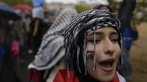 VIDEO Protestatarii pro-Palestina au scandat pe străzile din București un slogan revendicat de teroriștii Hamas, care neagă existența Israelului